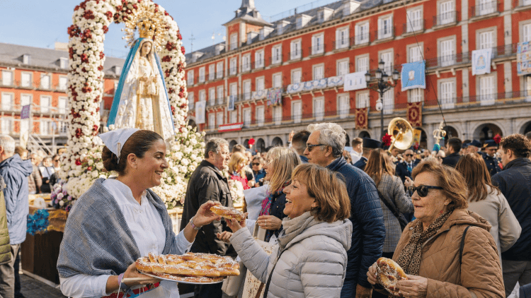 Feast of the Almudena (Fiesta de la Almudena) Madrid